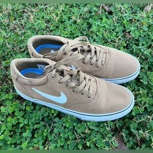 Nike Men’s SB Chron 2 Canvas Dark Driftwood Skate Shoes Size 7